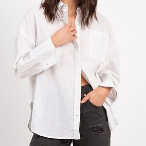 Silver Jeans Emma Boyfriend Fit Linen Blend Button Shirt - Small in Cream/Beige